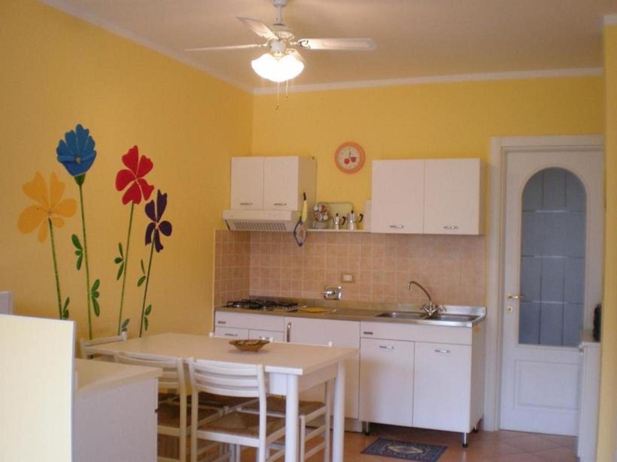 Casa Gialla Imperia Dış mekan fotoğraf